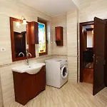 Penthouse Renasterii Apartment *